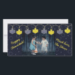 Hanukkah-fotokaart "Dreidel Banner" Feestdagenkaart<br><div class="desc">Happy Holiday, Hanukkah/Chanukah-fotokaart, "Dreidel Banner" Glossy, fotokaart met witte envelop. Personaliseer door foto en formulering te vervangen, "Happy Chanukkah, Love the Steins" de formulering aanpassen door uw favoriete lettertypestijl, kleur en grootte te kiezen. Pas opnieuw aan, resize en herwoord om aan te passen. De achtergrondkleur kan ook worden veranderd! Bedankt...</div>