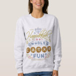 Hanukkah is een Whole Latke Fun Funny Ugly Holiday Trui<br><div class="desc">Deze Ugly Hanukkah Sweater (of t-shirt) kenmerkt de humoristische zin: "Hanukkah is een hele leuke pret." Het ontwerp omvat tekeningen van droesels,  een menorah,  de ster van David en nog veel meer versieringen. Het kleurenpalet is grijsblauw,  lichtrood,  goud en bruin.</div>