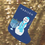 Hanukkah Jewish Snowman Menorah SML Chrismukkah Kleine Kerstsok<br><div class="desc">Personaliseer deze schattige sneeuwman kous voor Chrismukkah of Chanoeka. Deze dubbelzijdige Christmas- of Chrismukkah-kous is gemakkelijk aan te passen met een naam in witte tekst op de donkerblauwe achtergrond met behulp van de eenvoudige tekst sjablonen. In zijn helderblauwe Star Of David patroon sjaal met zijn eigen lichtblauwe Menorah, dit originele...</div>