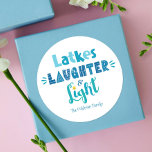 Hanukkah Latkes Laughter Light Modern Typografie Ronde Sticker<br><div class="desc">"Latkes, lachen & licht." Leuke, grillige handgemaakte typografie in stoffig blauw, turquoise en blauwgroen op een witte achtergrond, helpt je om Chanoeka in te luiden. Voel de warmte en vreugde van het vakantieseizoen wanneer u deze prachtige, kleurrijke, gepersonaliseerde, aangepaste naam Chanoeka sticker gebruikt. Uw keuze voor een ronde of vierkante...</div>