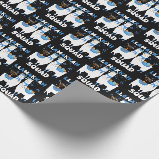 Hanukkah Llama met Kerstmis Happy Llamakah Squad C Cadeaupapier (Hoek)
