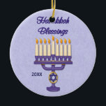 Hanukkah Menorah Blessings Keramisch Ornament<br><div class="desc">Uitgebreid Hanukkah-ontwerp met Menorah en Star van David. Pas datum aan of schrap indien aangewezen.</div>