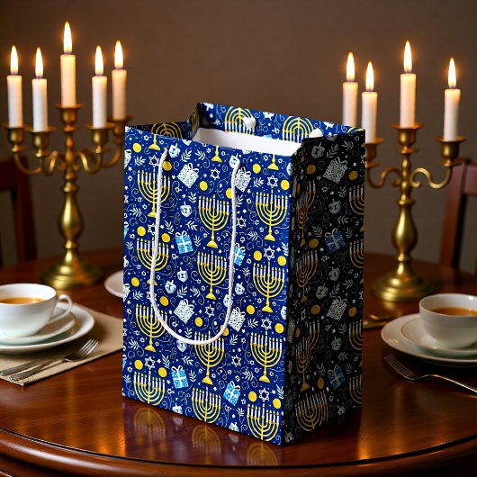 Hanukkah Menorah Gift Bag Medium Cadeauzakje