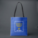 HANUKKAH | Menorah | Star David| Gepersonaliseerd  Tote Bag<br><div class="desc">Stijlvolle feestelijke all over print blauw CANVAS TAS met faux silver Star of David in subtiel achtergrondpatroon. De tekst van de plaatsaanduiding is aanpasbaar, zodat u HAPPY HANUKKAH kunt wijzigen in een begroeting naar eigen keuze (tekst van vergelijkbare lengte), jouw naam of tekst in uw eigen taal. Onderdeel van het...</div>
