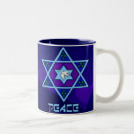 Hanukkah Peace Art Tweekleurige Koffiemok<br><div class="desc">Blauwen van alle schoppen,  lila en lavender in een bloesvorm met een zeszijdige ster in het midden is een geweldige manier om Hanoeka te vieren en tegelijkertijd je individualiteit te uiten.</div>