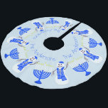 Hanukkah Snowman en Menorah Chrismukka familie Kerstboom Rok<br><div class="desc">Perfect voor gemengde gezinnen, deze Chanoeka sneeuwman boomrok werkt prachtig in een Christusmukka viering ook. Gebruik de tekst sjabloon om de Andersons te veranderen in uw familienaam, speciaal jaar, Chanoeka Zegeningen of verwijder het volledig door te verwijderen als u dat wilt. Deze schattige cartoon sneeuwman met zijn bruine takarmen en...</div>