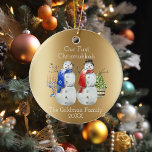 Hanukkah Snowman Kerstmis Onze eerste Chrismukkah  Keramisch Ornament<br><div class="desc">Dit ontwerp werd gecreeerd door digitale kunst. Het kan op het verstrekte gebied worden gepersonaliseerd of door de foto te veranderen of uw eigen woorden toe te voegen worden aangepast. Neem contact met me op colorflowcreations@gmail.com als je dit ontwerp op een ander product wilt gebruiken. Koop mijn oorspronkelijke abstracte acrylschilderij...</div>