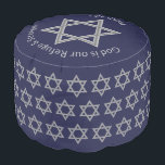 Hanukkah STAR VAN DAVID Custom | Foto Poef<br><div class="desc">Hanukkah STAR OF DAVID Custom Photo pouf geschikt voor ontspannen Hanukkah home decor. Stijlvolle STAR VAN DAVID-pouf, geschetst met faux Silver Star van David betegeld patroon. Bovenaan zie je een FOTO, die je kunt vervangen door je eigen keuze, bijv. familiefoto, speciale gelegenheid, enz. Rond de rand is er een SCRIPTURE,...</div>