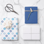 Hanukkah Star van David Set Inpakpapier Vel<br><div class="desc">Een geweldig ontwerp, deze ster van David, het artikel met de titel 'wrapping' is ideaal voor gebeurtenissen die met Hanoeka en Joodsen te maken hebben. Met verschillende tinten blauwe sterren van David op een witte achtergrond, heeft de set blauw en wit verpakkingspapier. Plaats vandaag uw bestelling! Kunstwerk gemaakt door: AMBillustraties...</div>