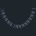 Hanukkah Swallowtail Banner Navy Gold Dreidels<br><div class="desc">Chanoeka Swallowtail Banner, "Navy Gold Dreidels" ontwerp, Swallowtail gevormd, Bunting Banner. Deze Chanoeka, Swallowtail Banner bestaat uit 16 aanpasbare zwaluwstaartvormige vlaggen. Personaliseer de tekst door uw favoriete lettertypekleur, -grootte, -stijl en -formulering te kiezen. Bedankt om te winkelen en langs te komen. Fijne Chanoeka/Chanoeka! Stijl: Party Bunting Banner Life's a party,...</div>