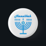 Hanukkiah Happy Hanukkah Jewish Holiday Menorah Ronde Button 3,2 Cm<br><div class="desc">Hanoekiah-symbool. Happy Hanukkah Party Jewish Holiday Blue Menorah. Jewish Holiday Chanukkah Decoratie met traditioneel Chanoekanesymbool: Navy Blue color hanukkiah menorah, kandlestik met kaarsen, ster van David en neon blue ggloed illusie. Hanukkah Festival of light Event Decoration. Jeruzalem, Israël. Accessoires > Buttonnen & patches > Buttonnen Modern design met sjabloon van...</div>