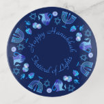 Hanukkiah Happy Hanukkah Jewish Holiday Menorah Sierschaaltjes<br><div class="desc">Chanoeka Symbool. Gelukkig Chanoeka Party Joodse Vakantie Blauwe Menora. Joodse vakantie Chanoeka Decoratie met traditionele Chanuka decoratief symbool - Marine Blauwe kleur hanukkiah menorah, kandelaar met kaarsen, ster van David en neon blauwe gloeiende lichten illustratie. Chanoeka Festival van lichten Evenement Decoratie. Jeruzalem, Israël. Home > Home Decor > Home Accenten...</div>