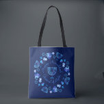 Hanukkiah Happy Hanukkah Jewish Holiday Menorah Tote Bag<br><div class="desc">Hanoekiah-symbool. Happy Hanukkah Party Jewish Holiday Blue Menorah. Jewish Holiday Chanukkah Decoratie met traditioneel Chanoekanesymbool: Navy Blue color hanukkiah menorah, kandlestik met kaarsen, ster van David en neon blue ggloed illusie. Hanukkah Festival of light Event Decoration. Jeruzalem, Israël. Accessoires > Markeringen & portefeuilles > Tassen & winkelzakken > Canvas tassen...</div>