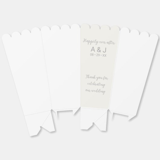 Happily Ever After Pearl White Silver Monogrammed Bedankdoosjes (Ongevouwen)