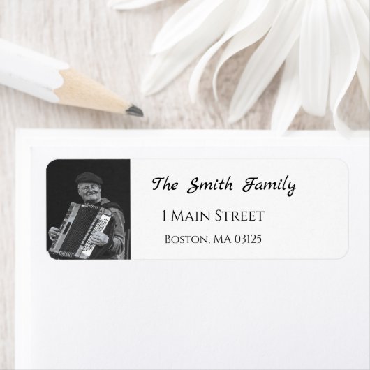 Happiness is Paris, muzikant zwart-wit kunst Etiket (Insitu)