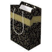 Happy 105th Birthday Gold en Black Number Pattern Medium Cadeauzakje (Achterkant Gekanteld)