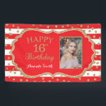 Happy 16th Birthday Banner Red Gold Glitter Foto<br><div class="desc">Fijne 16e verjaardag banner voor vrouwen of man. Rood en Glitter Birthday Party Banner. Glitter Confetti. Rode en witte strepen. Afdrukbaar digitaal. Voor verdere aanpassing,  te klikken gelieve de knoop "van de Aanpassing het"en ons ontwerphulpmiddel te gebruiken om deze sjabloon te wijzigen.</div>