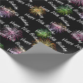 Happy 16th Birthday vuurwerk op zwart Cadeaupapier (Hoek)