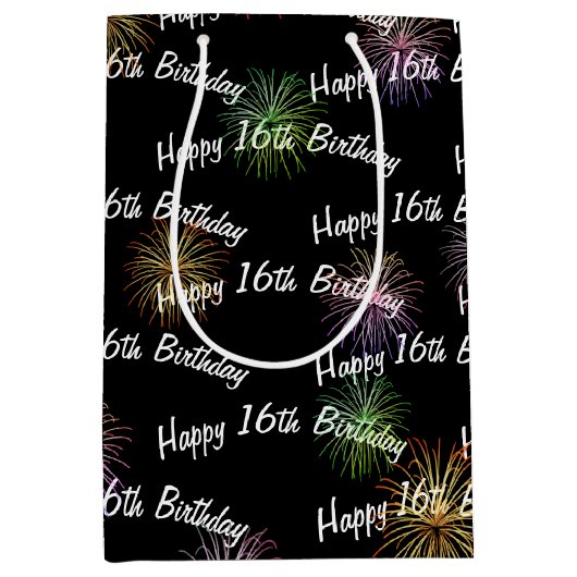 Happy 16th Birthday vuurwerk op zwart Medium Cadeauzakje (Voorkant)