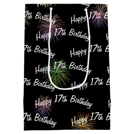 Happy 17th Birthday vuurwerk op zwart Medium Cadeauzakje (Achterkant)