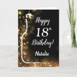 Happy 18th Birthday Black en Gold Glitter Wine Kaart<br><div class="desc">Happy 18th Birthday Black en Gold Glitter Wine Card met persoonlijke naam. Voor verdere aanpassing,  te klikken gelieve de knoop "van de Aanpassing het"en ons ontwerphulpmiddel te gebruiken om deze sjabloon te wijzigen.</div>