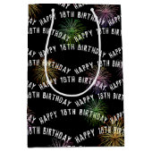 Happy 18th Birthday vuurwerk op zwart Medium Cadeauzakje (Voorkant)