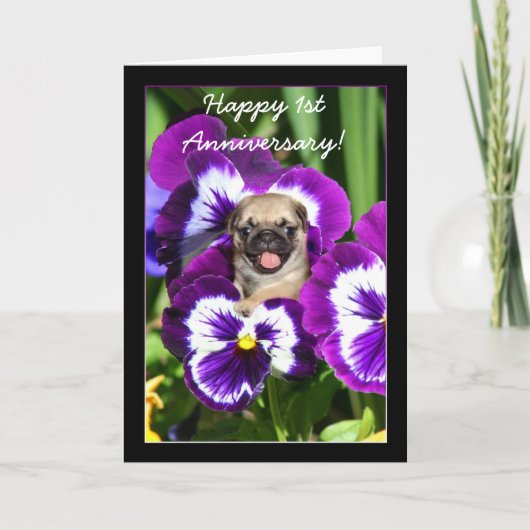 Happy 1st Jubileum Pug in pansies kaart (Voorkant)