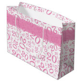 Happy 20th Birthday Number Pattern Pink and White Groot Cadeauzakje (Achterkant Gekanteld)