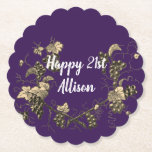 Happy 21st Birthday  Grape Vine Celebration Kartonnen Onderzetters<br><div class="desc">Het ontvangen van een 21e verjaardag viering? Deze partijgenoot onderzetters vertonen een schets van druiven, wijnstokken, en laten die curve rond het verjaardagscurve achter tegen een koninklijke paarse achtergrond. Het centrum is voorzien van de functie 'Happy 21st' en de speciale naam van het meisje of de jongen. Eenvoudig aan te...</div>
