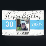 Happy 30th Birthday Fun Bold Confetti Banner<br><div class="desc">Eenvoudige en elegante Happy Birthday,  aangepast jaar en persoonlijke naam. Fun faux foil Silver confetti op de boven- en onderkant van de banner. Mooie en moderne,  gestileerde feestbanner is geweldig voor elk verjaardagsfeest.</div>