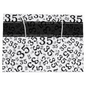 Happy 35th Birthday Number Pattern Black/White Groot Cadeauzakje (Achterkant)