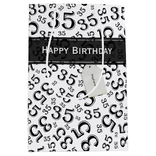 Happy 35th Birthday Number Pattern Black/White Medium Cadeauzakje (Voorkant)