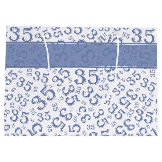 Happy 35th Birthday Number Pattern Blue/White Groot Cadeauzakje (Achterkant)