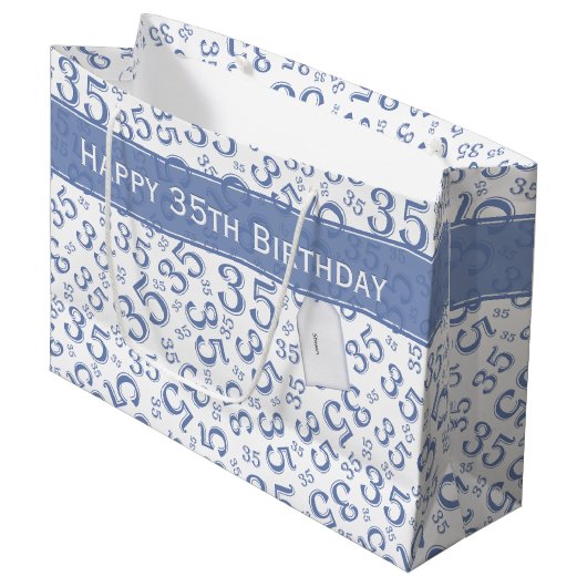 Happy 35th Birthday Number Pattern Blue/White Groot Cadeauzakje (Voorkant Gekanteld)