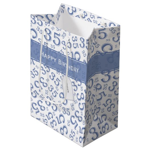 Happy 35th Birthday Number Pattern Blue/White Medium Cadeauzakje (Voorkant Gekanteld)