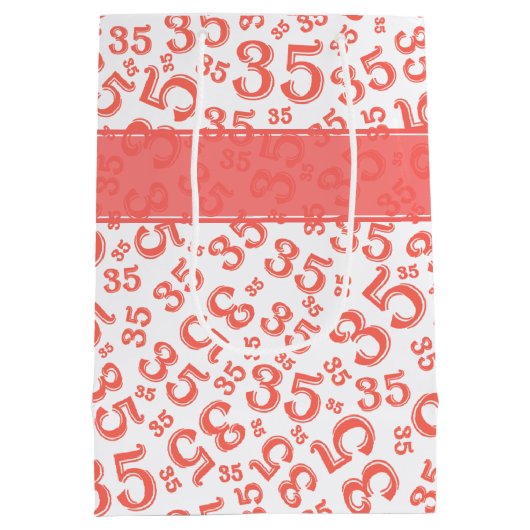Happy 35th Birthday Number Pattern Coral/White Medium Cadeauzakje (Achterkant)