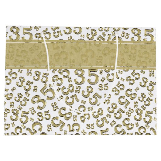 Happy 35th Birthday Number Pattern Gold/White Groot Cadeauzakje (Achterkant)
