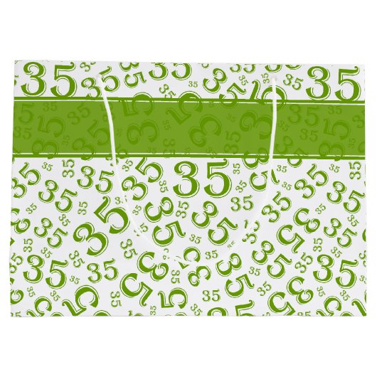 Happy 35th Birthday Number Pattern Green/White Groot Cadeauzakje (Achterkant)