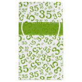 Happy 35th Birthday Number Pattern Green/White Klein Cadeauzakje (Achterkant)