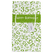 Happy 35th Birthday Number Pattern Green/White Klein Cadeauzakje (Voorkant)