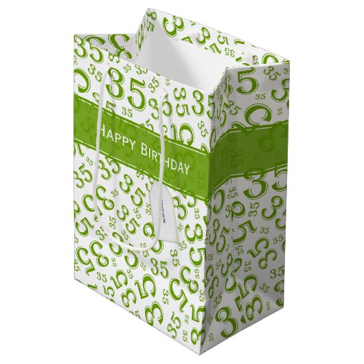 Happy 35th Birthday Number Pattern Green/White Medium Cadeauzakje (Voorkant Gekanteld)