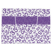 Happy 35th Birthday Number Pattern Paars/White Groot Cadeauzakje (Achterkant)