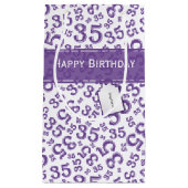 Happy 35th Birthday Number Pattern Paars/White Klein Cadeauzakje (Voorkant)