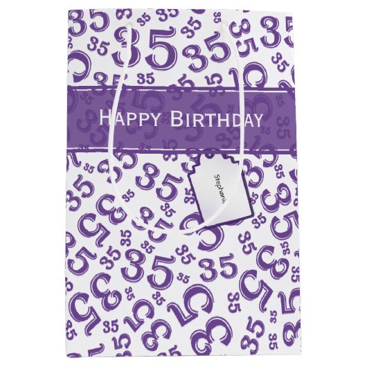 Happy 35th Birthday Number Pattern Paars/White Medium Cadeauzakje (Voorkant)