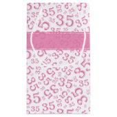 Happy 35th Birthday Number Pattern Pink/White Klein Cadeauzakje (Achterkant)