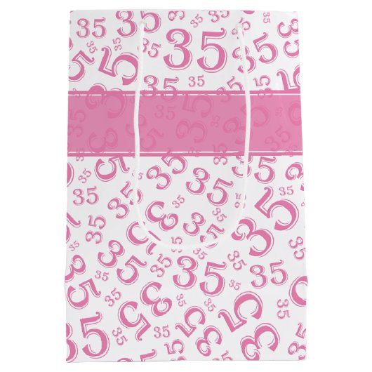 Happy 35th Birthday Number Pattern Pink/White Medium Cadeauzakje (Achterkant)