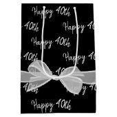 Happy 40th Birthday Bow op Black Medium Gift Bag Medium Cadeauzakje (Achterkant)