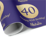 Happy 40th Birthday Navy Blue en Gold Glitter Cadeaupapier<br><div class="desc">Fijne 40ste verjaardag marinenblauw en Glitter Glitter Wrapping Paper met gepersonaliseerde naam. Voor verdere aanpassing,  te klikken gelieve de knoop "van de Aanpassing het"en ons ontwerphulpmiddel te gebruiken om deze sjabloon te wijzigen.</div>