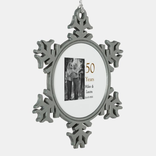 Happy 50th Anniversary Voeg paar naam datum bruilo Tin Sneeuwvlok Ornament (Links)