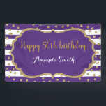 Happy 50th Birthday Banner Paars en Gold Glitter<br><div class="desc">Fijne 50ste verjaardag banner voor vrouwen of man. Paarse en goudfeestdag. Glitter Confetti. Zwarte en witte strepen. Afdrukbaar digitaal. Voor verdere aanpassing,  te klikken gelieve de knoop "van de Aanpassing het"en ons ontwerphulpmiddel te gebruiken om deze sjabloon te wijzigen.</div>